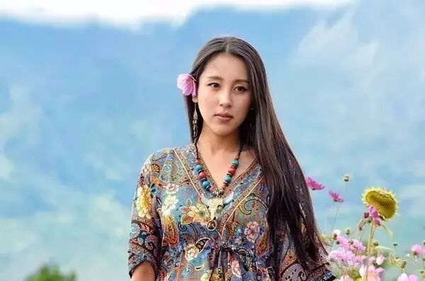 忍者神龟2中那个又酷又漂亮的吴靖萱,会否成为好莱坞华人女明星的下一