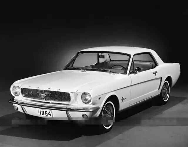 1964年秋,它推出市场便炙手可热,发展到2015年第六代,魅力越发非笔墨