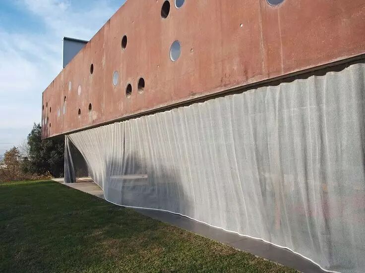 petra blaisse做了什么 光影 inside 窗帘 早在1986年oma的海牙歌舞