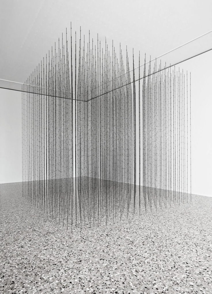 吊起来的装置艺术