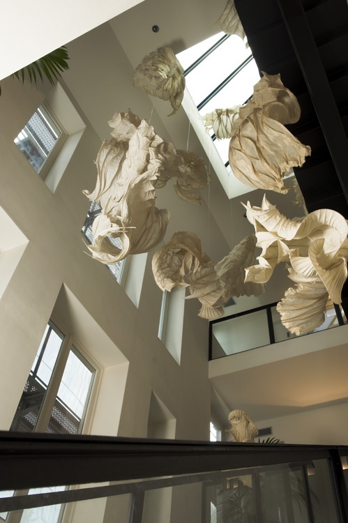 吊起来的装置艺术