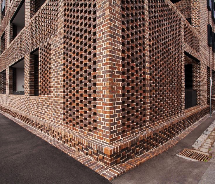 请各位进来拍砖贰