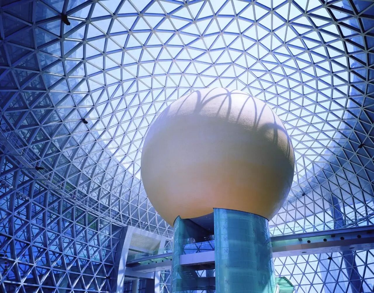 上海科技馆的展示方法生动活泼,一定可以激发你和宝贝对自然,人类和