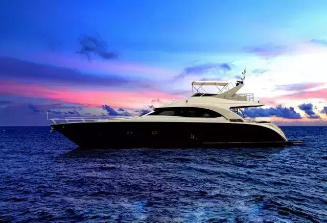 群星闪耀 车神 · 外滩游艇会《光耀浦江星辉盛典》