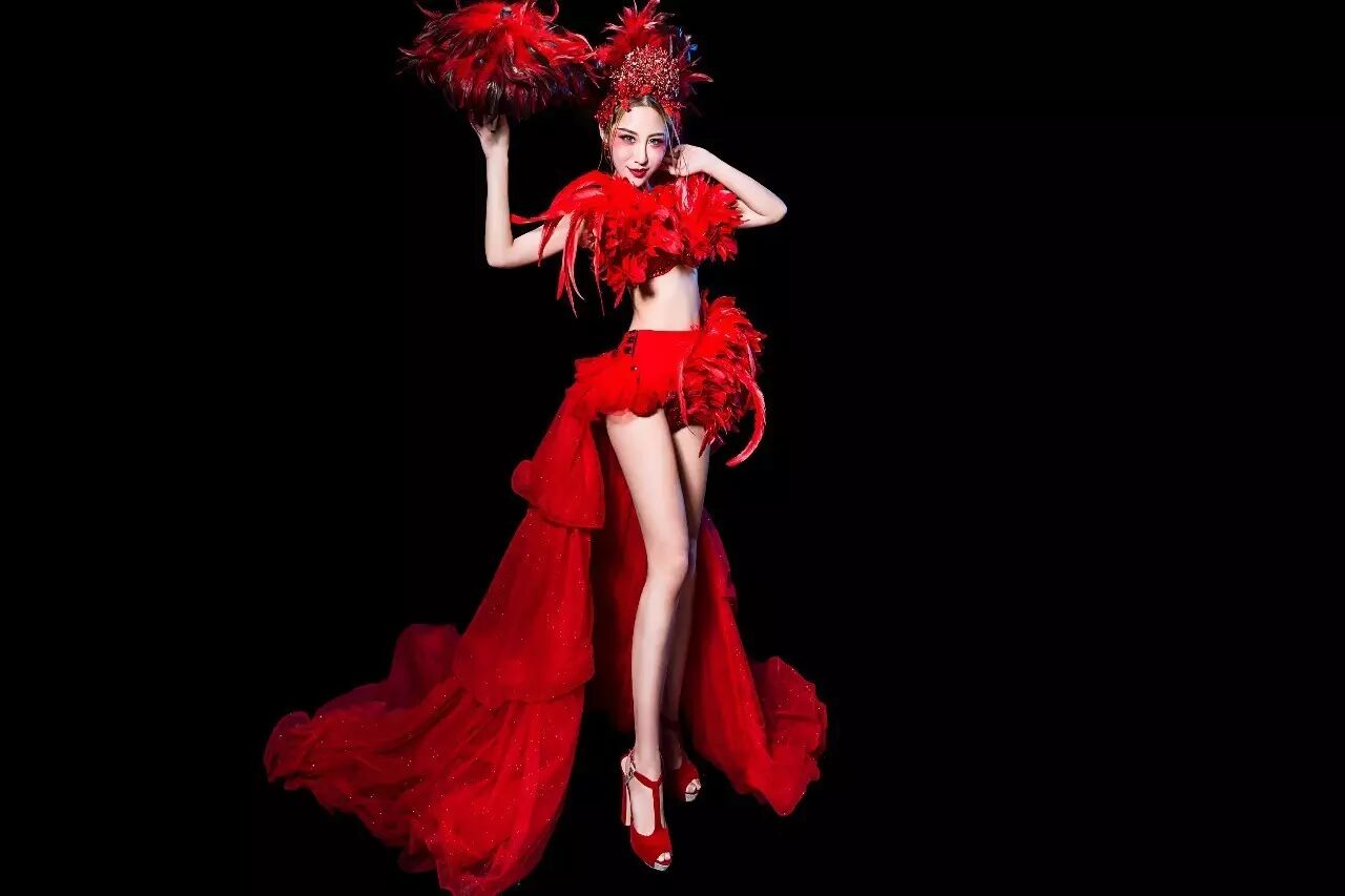 明星预告│7月30号代表作品一代宗师警察故事2明星杨爱琳强势空降2012