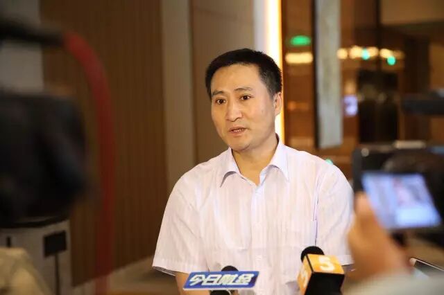 【园区动态】"四位一体"就业服务项目暨上海外服招聘