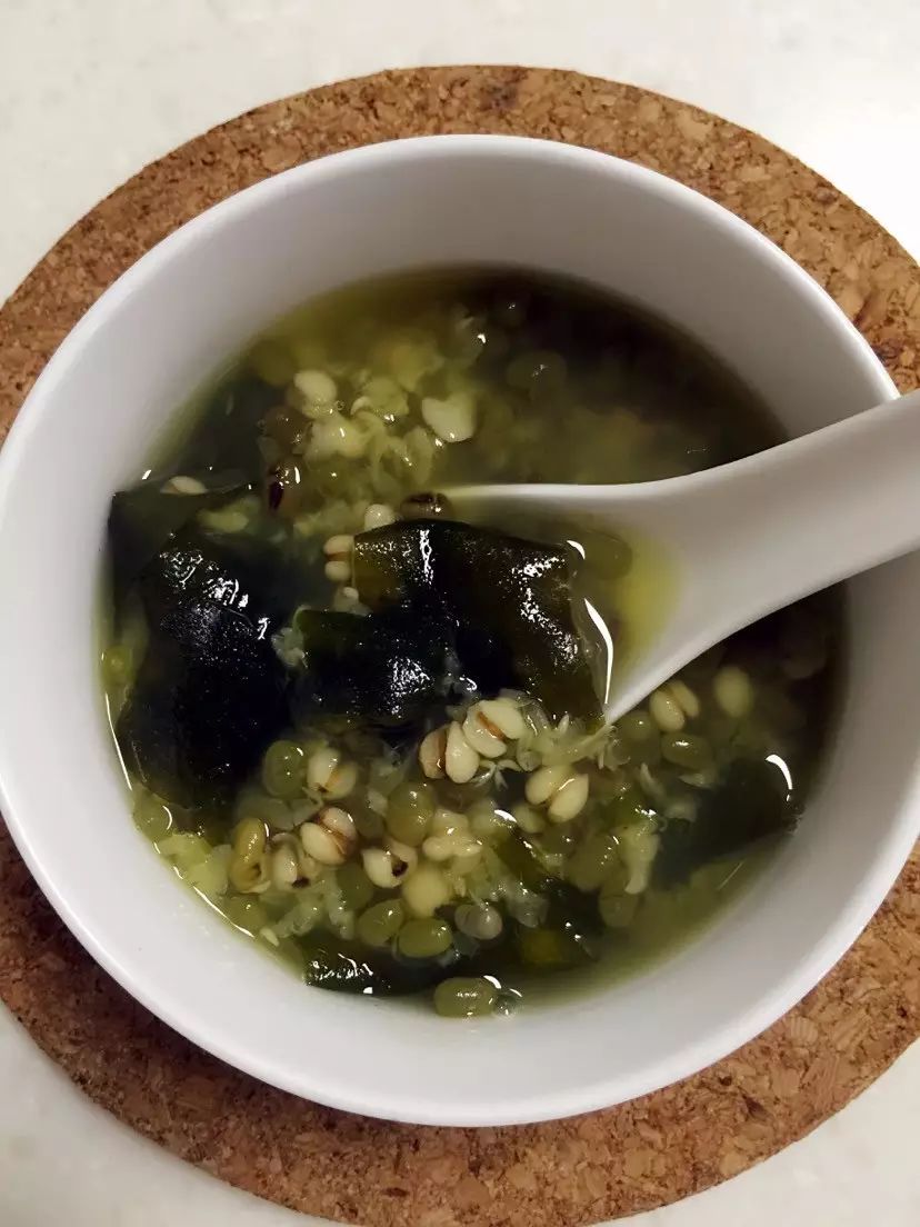 綠豆薏仁海帶湯