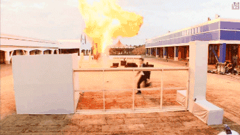 凌晨錄節目 演唱會弔威亞 用生命在自黑 他們竟是這樣的日本天團 深夜東西 微文庫