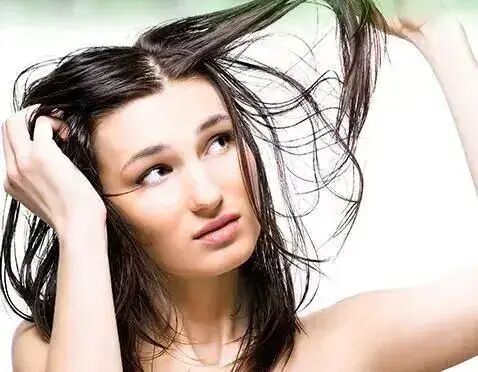 头发总是爱出油，怎么也洗不干净