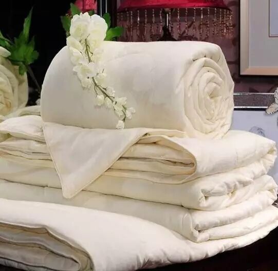 【德百33周年庆】蚕丝被现场制作,舒适放心只为你!