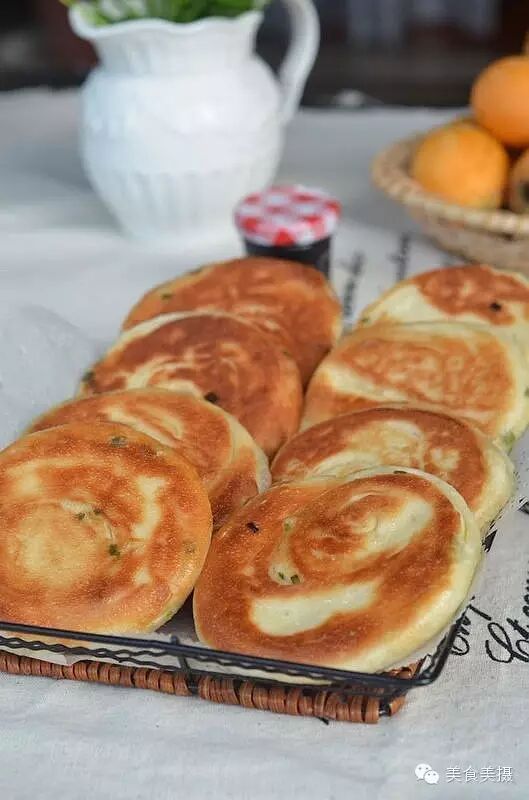 不用早起也能吃上香喷喷的发面葱油饼【宁夏油炸美食讨论组】