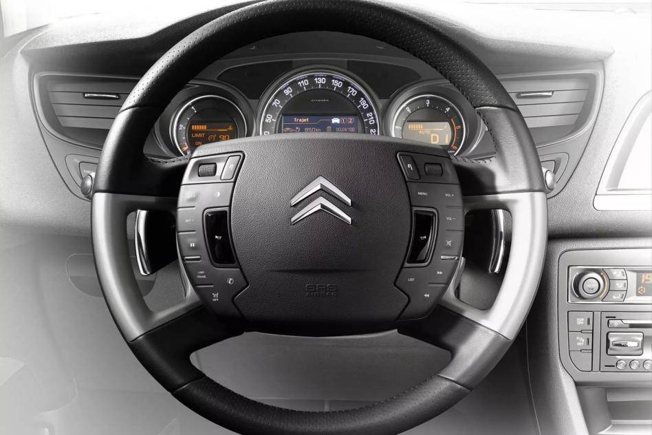 90度|细数设计汽车的大奇葩们