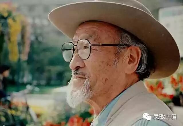 王洛宾我和你是河两岸永隔一江水