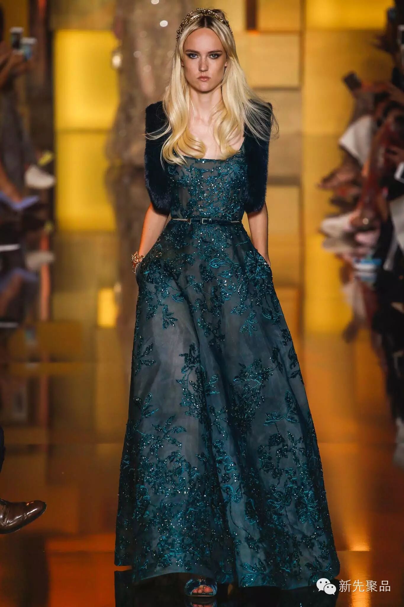 eliesaab2015秋冬高定万众瞩目的耀眼女神