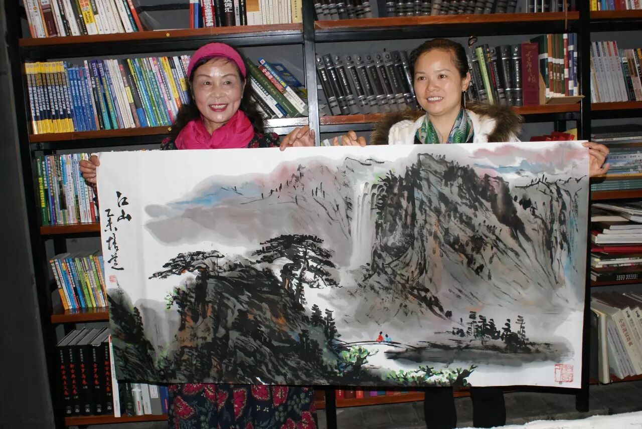 不忘初心,一念痴诚——记吴培芝大师赴醴陵五彩书吧现场作画捐赠