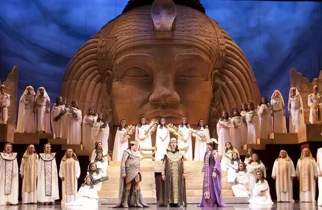 《阿依达》这部四幕七景歌剧是由意大利作曲家朱赛佩·威尔第所创作