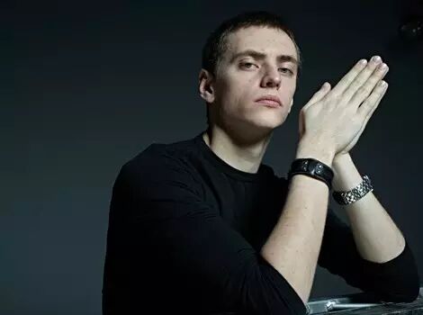 他是一名出色的天才舞者sergei polunin(谢尔盖·普诺宁),19岁就成为