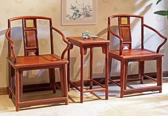 如何摆设红木家具，充满了疑问