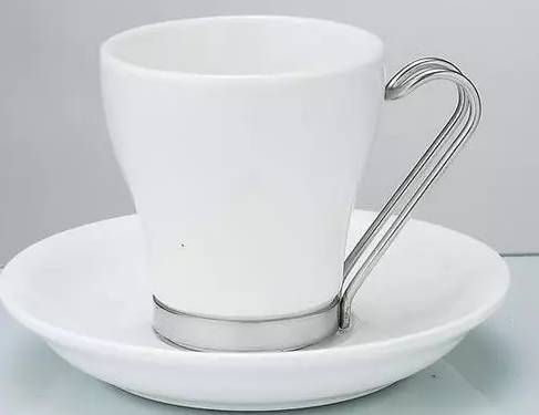 无彩釉涂染的陶瓷杯最安全