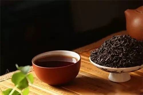 红茶黑茶(红茶黑茶绿茶白茶黄茶的功效区别)