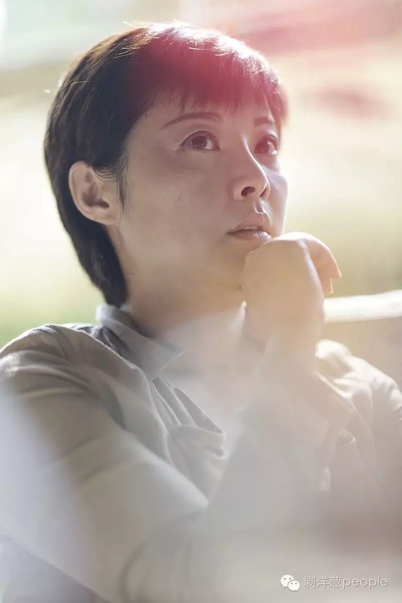 非典型艺人袁立:叫我公知是抬举我