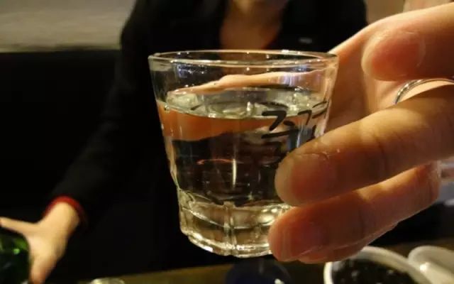 一声“干了” ，胜过千言和万语！