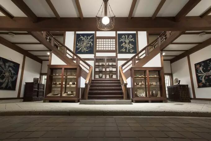 真友书屋 东瀛 日本民艺馆由著名民艺家,思想家柳宗悦创办,用于收藏