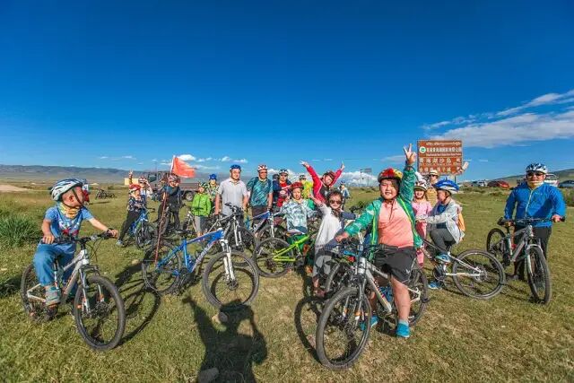 翡翠湖在哪里_翡翠湖旅游攻略_翡翠湖和茶卡盐湖哪个好