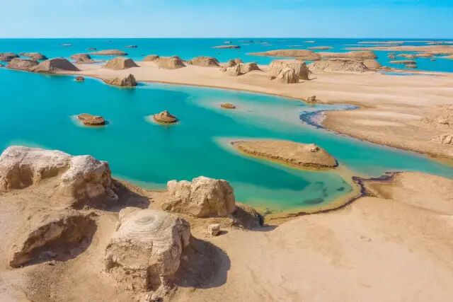 翡翠湖和茶卡盐湖哪个好_翡翠湖在哪里_翡翠湖旅游攻略