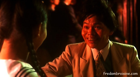 相亲遇到丑逼，还被人称赞夫妻相。偏过头一看，你妈也在微笑。