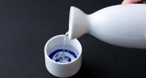 到底哪些白酒适合存放？大概放几年才好喝？这次一下说清楚！