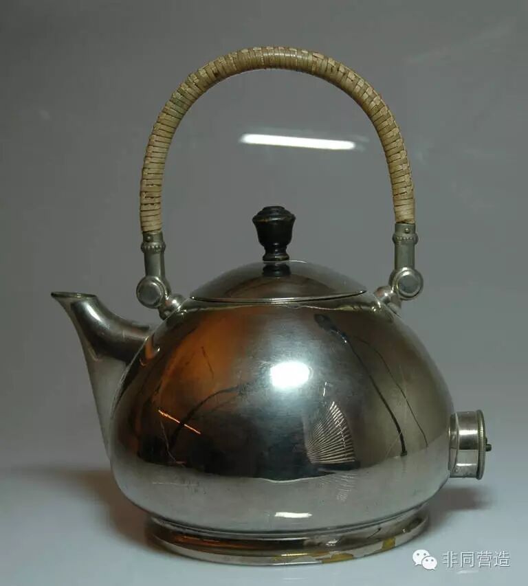 回望包豪斯(四)从透平机车间到霍赫斯特总部