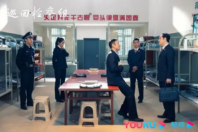 在对参加2021年第一批跨省监狱交叉巡回的巡回检察组组员的采访中