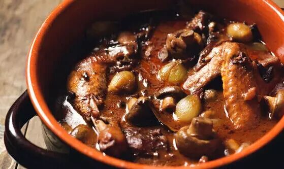 35 coq au vin 法式红酒烩鸡