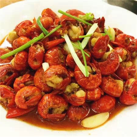 这就是世界上最好吃的凉菜和虾尾啊!xx有拍