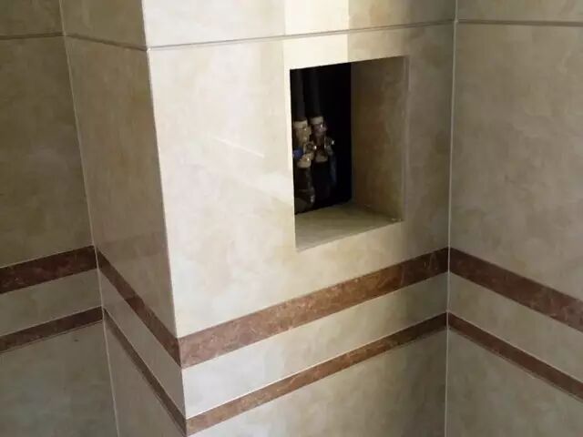 管道检修口贴砖   油工篇