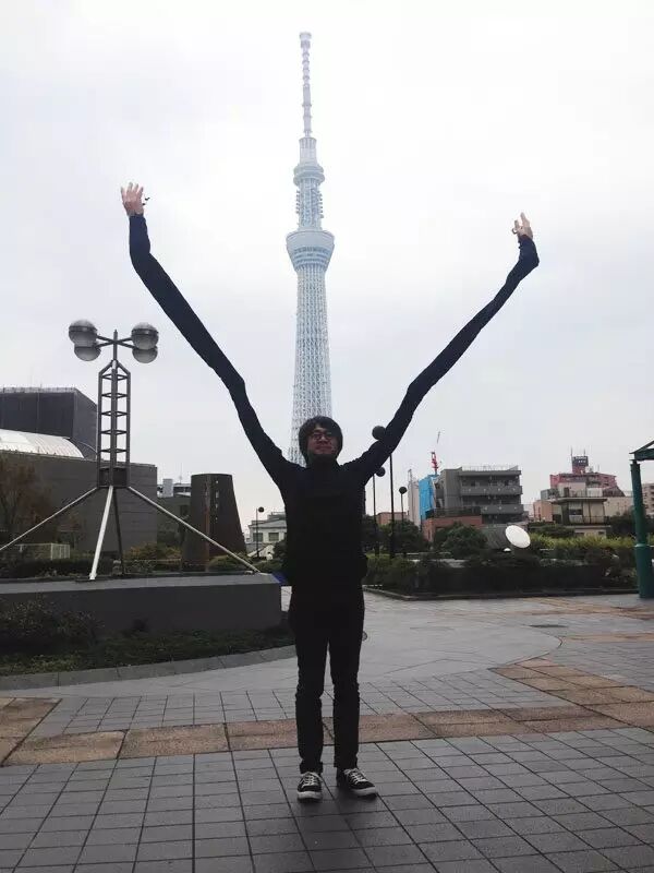 如此脑洞大开看日本人如何玩坏自拍杆