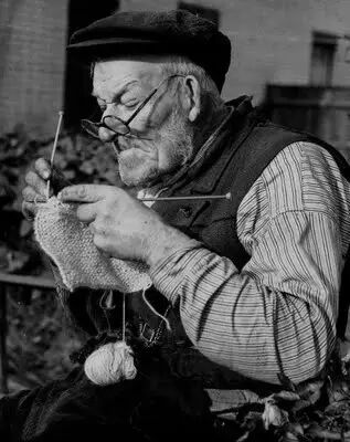 英美国家的男人为什么要织毛衣