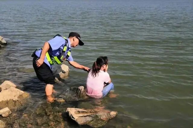 东莞 女子疑遭传销洗脑与男友争吵欲投江轻生 鹰鉴 微信公众号文章阅读 Wemp