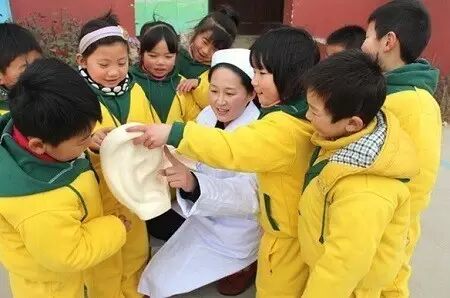 中耳筛查怎么做听力筛查过三关，初筛不过莫着急_https://www.jmylbn.com_新闻资讯_第1张