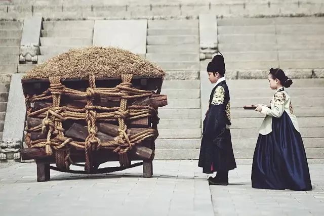 從太子到棄子，劉亞仁和宋康昊獻上了韓國最深刻的古裝片 歷史 第3張