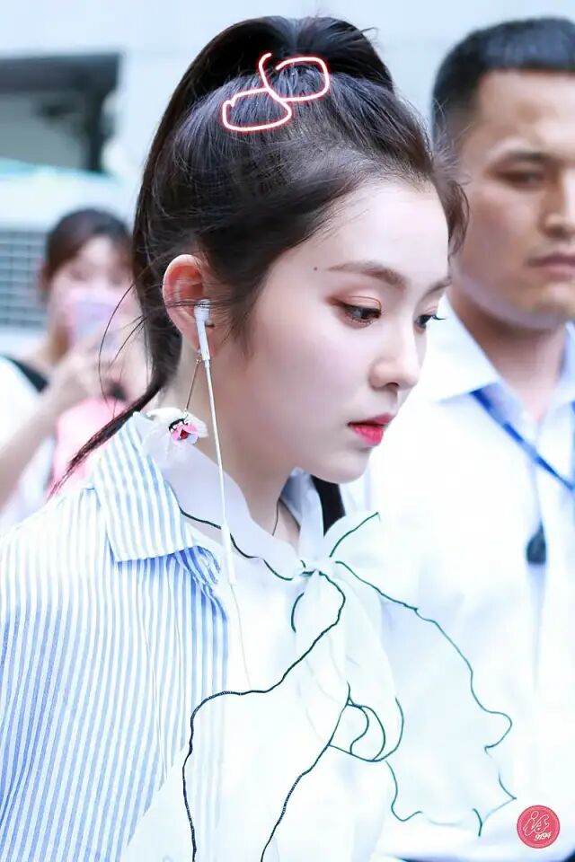 【整容】四千年美女鞠婧祎疑似连头皮都整了？！网友吐槽：是个狠人（组图） - 18