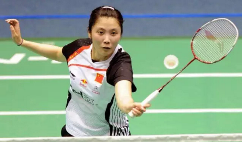 什么是羽毛球推球技巧