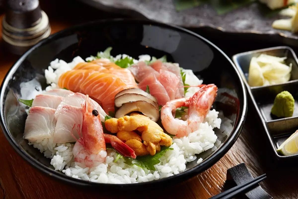 15碗惊天动地的日式海鲜丼,最豪华的海胆鱼籽饭都给你找来了!