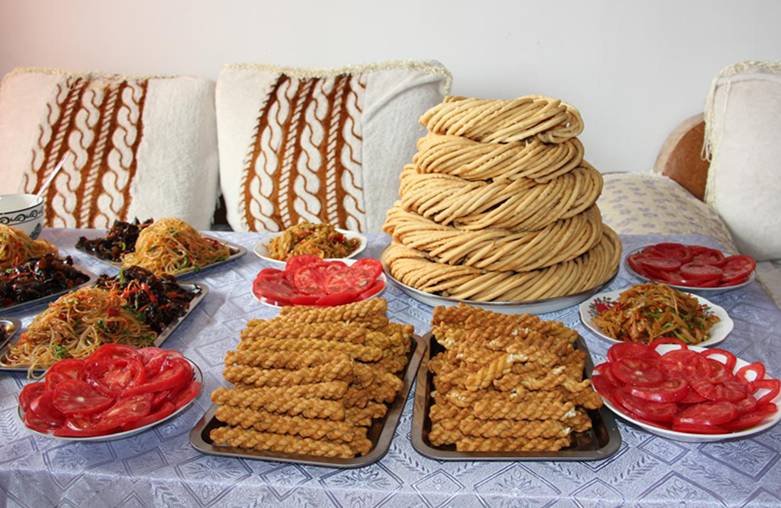 在巴里坤有种感情叫你是我的馓子我是你的发面油饼子