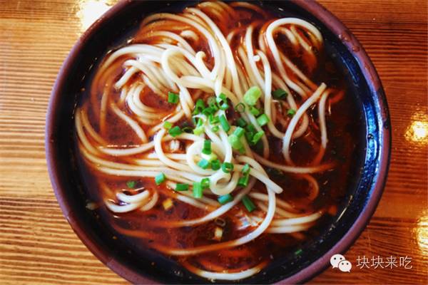 砂!锅!牛油火锅串串!