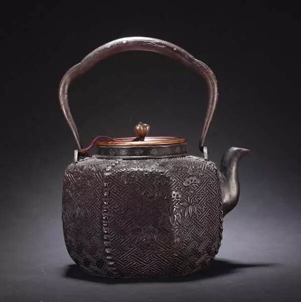 器铁壶