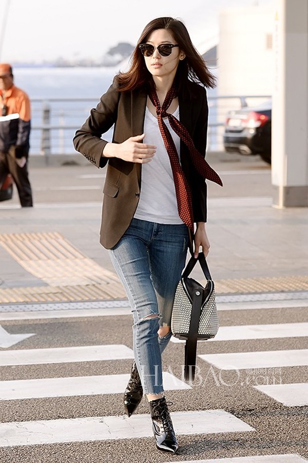 全智贤3月27日韩国仁川机场街拍 (飞上海)