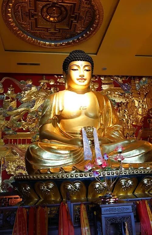 中国顶级公墓之"万佛园"