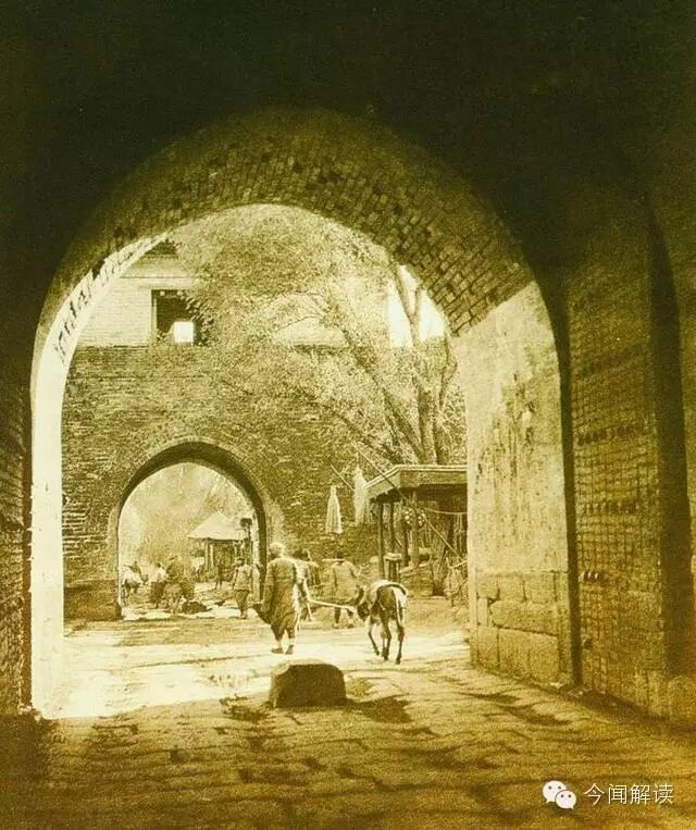 老照片:消逝在历史中的画面,北京城百年前最常见生活